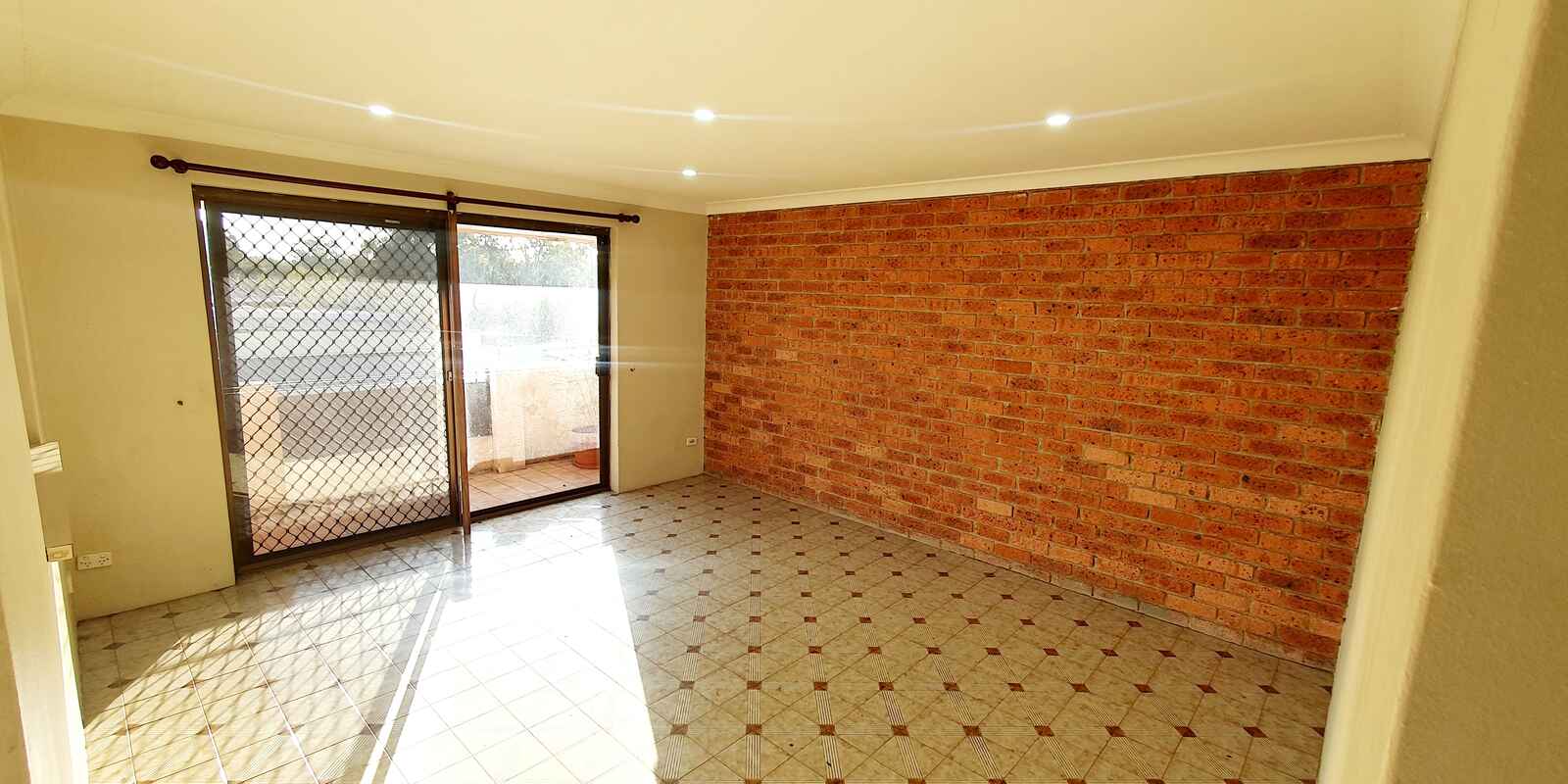 6/118 wattle Ave Carramar