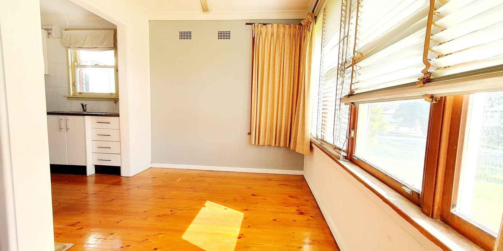 9 MAWSON ROAD Tregear 9 MAWSON ROAD Tregear