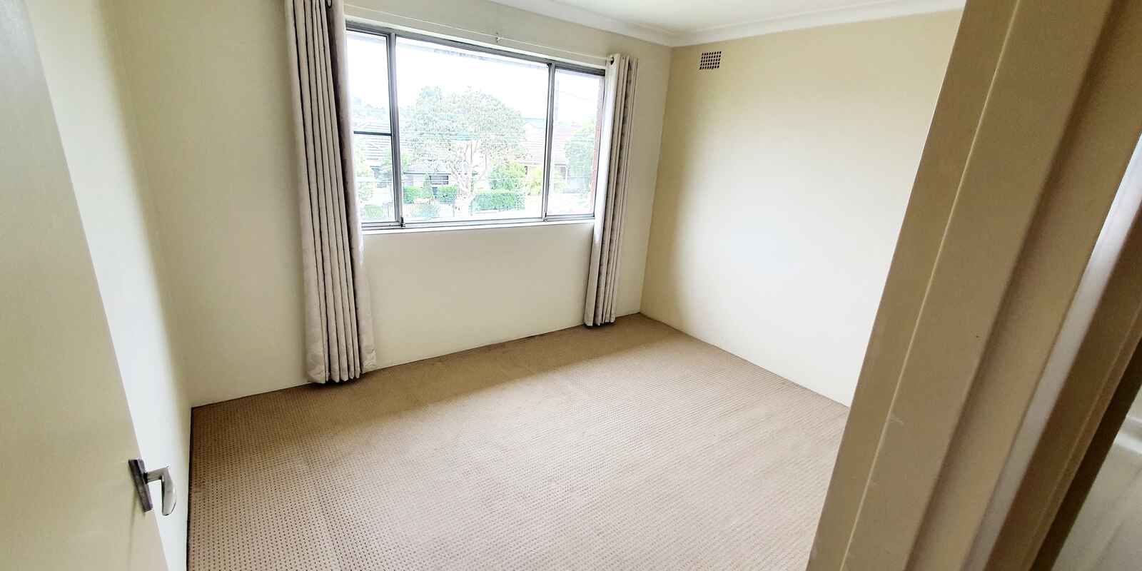 6/28 FLORA STREET Roselands