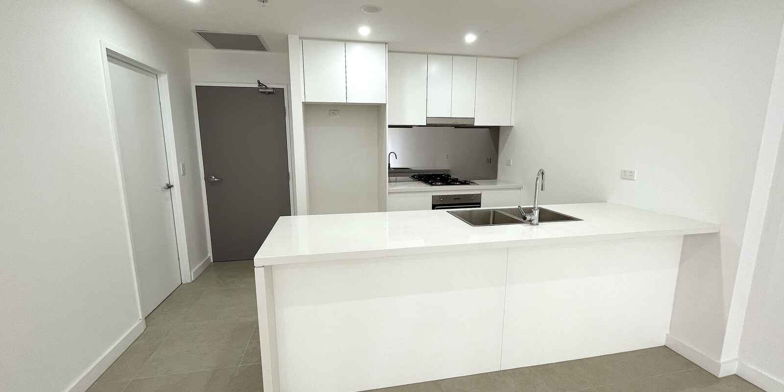 1420/9 Gay Street Castle Hill