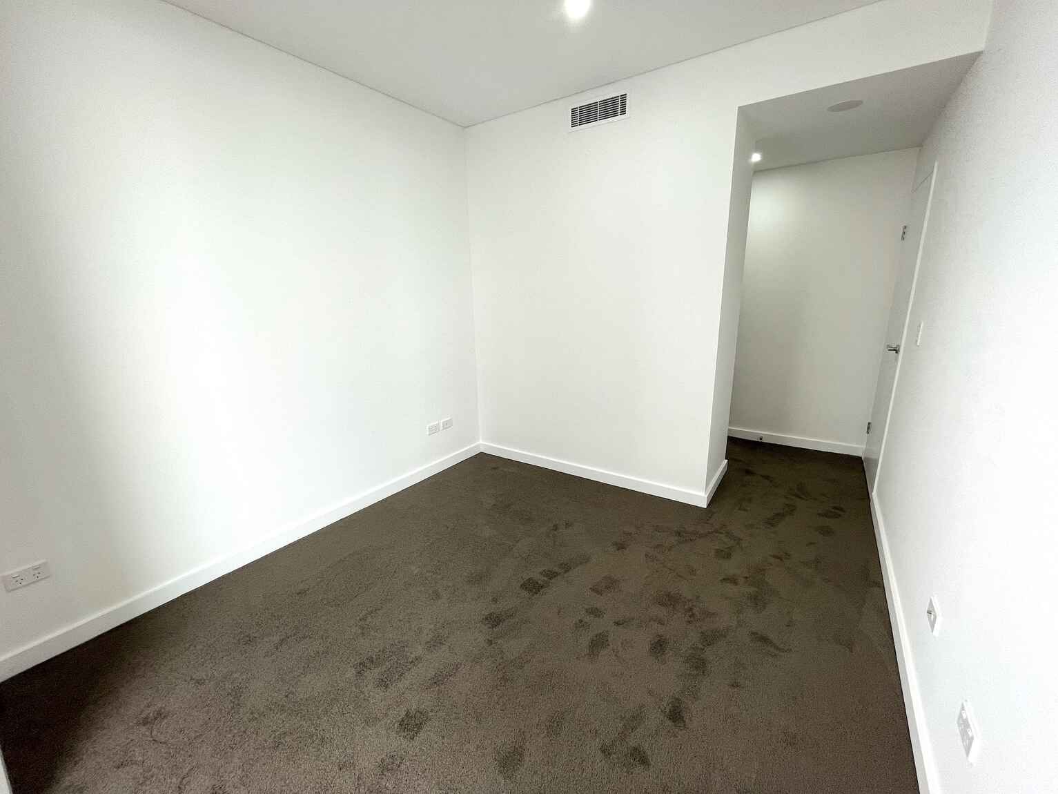 1420/9 Gay Street Castle Hill