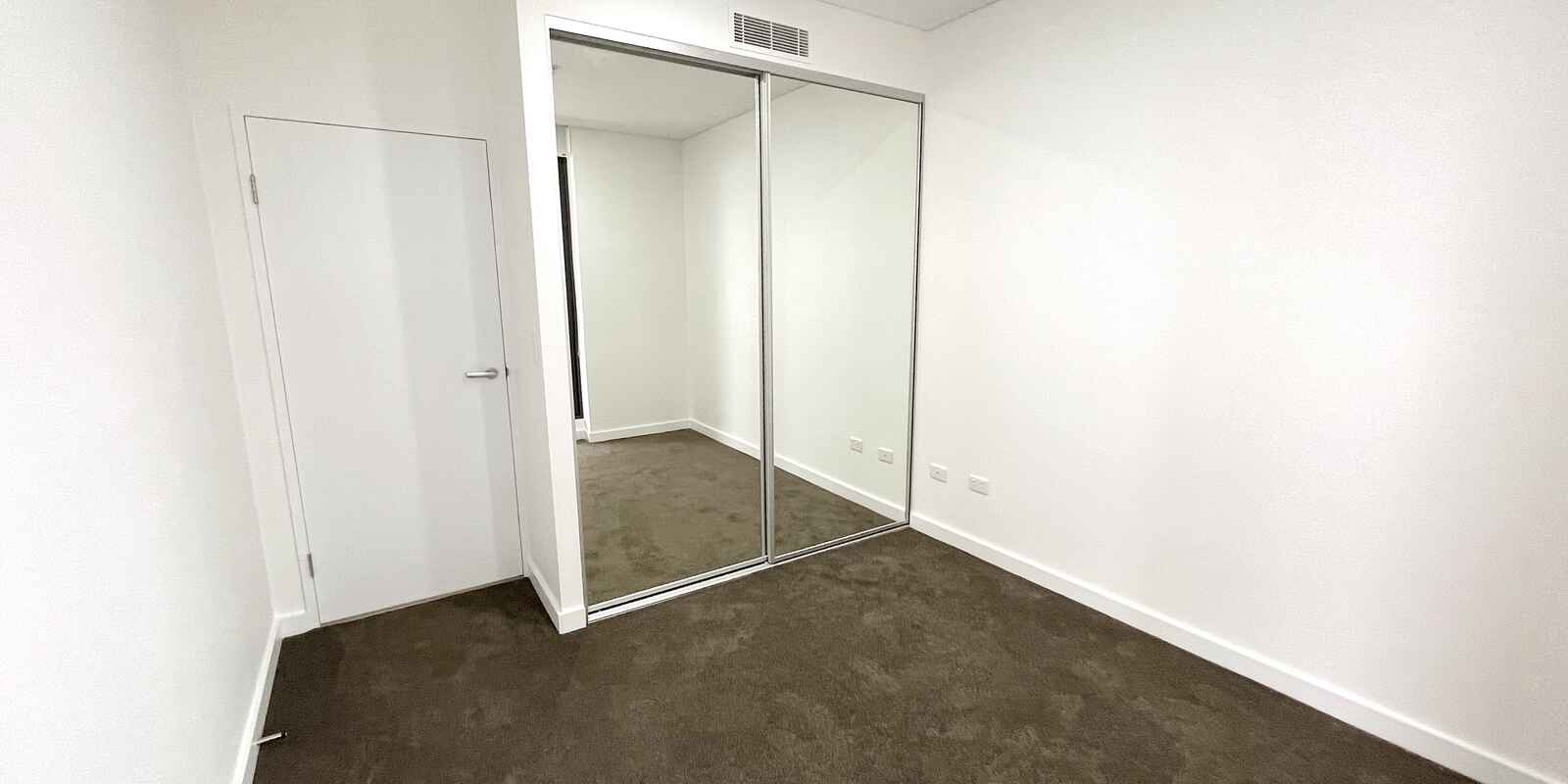 1420/9 Gay Street Castle Hill