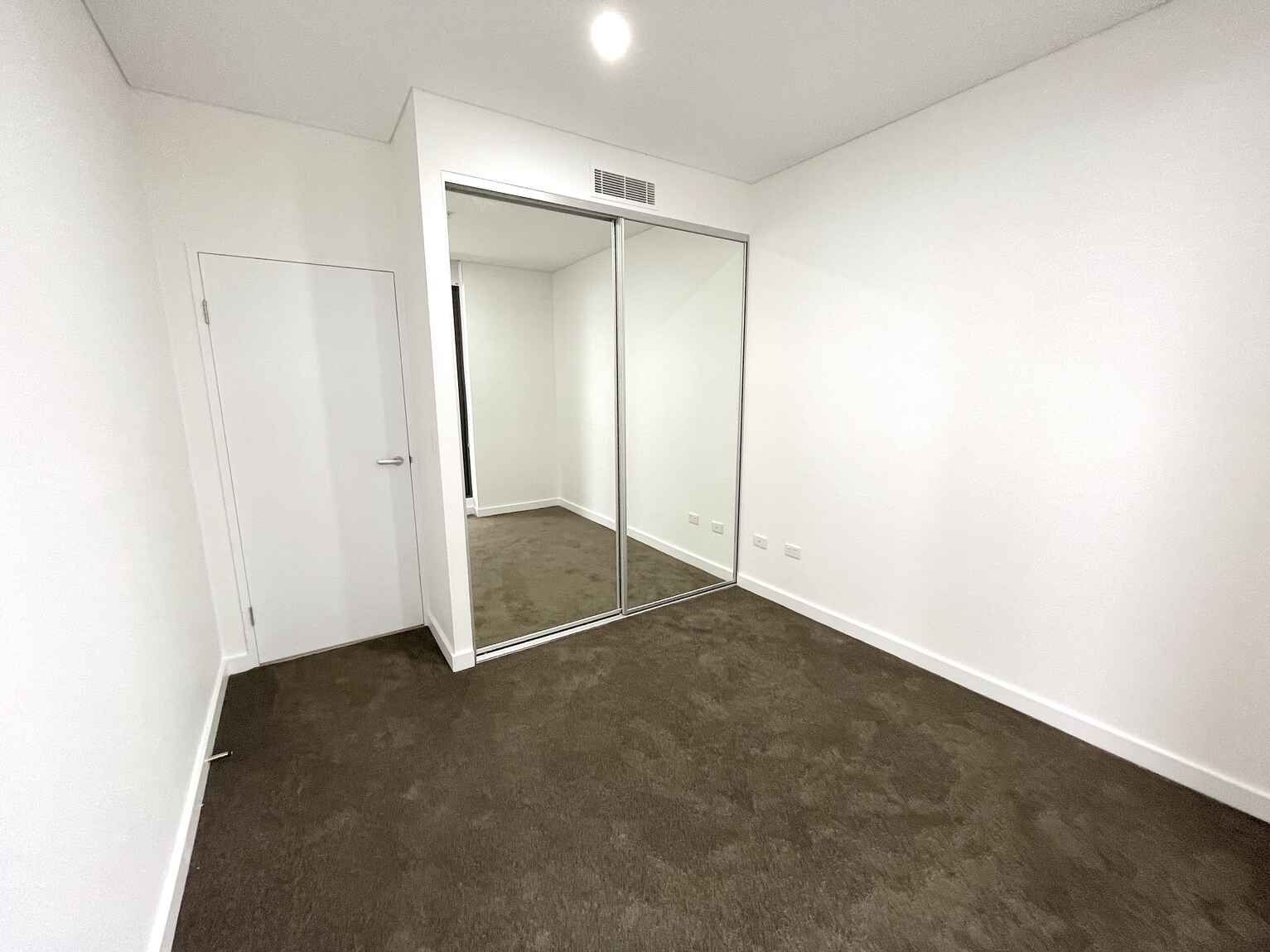 1420/9 Gay Street Castle Hill