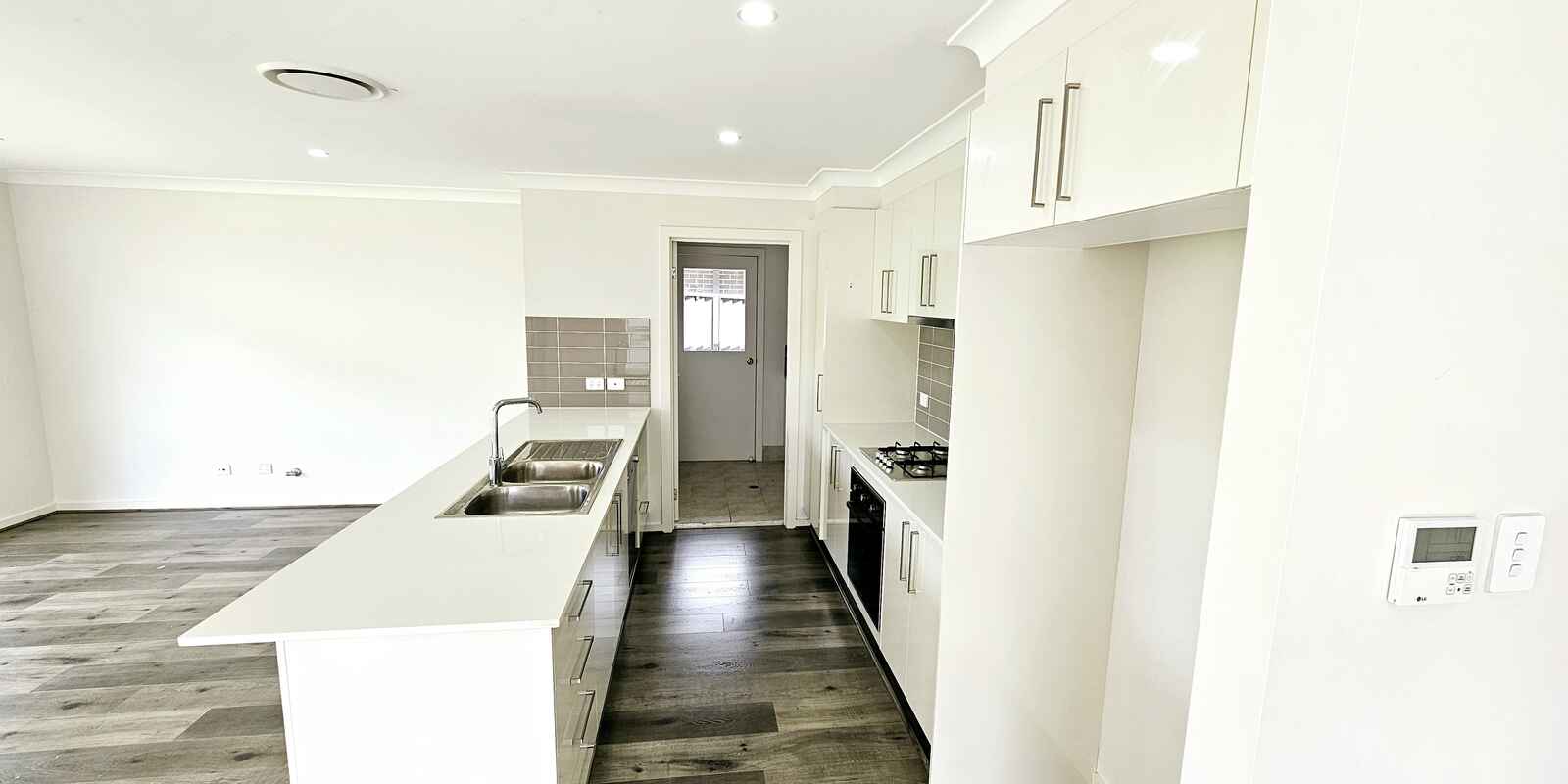 71 BELL STREET Thirlmere