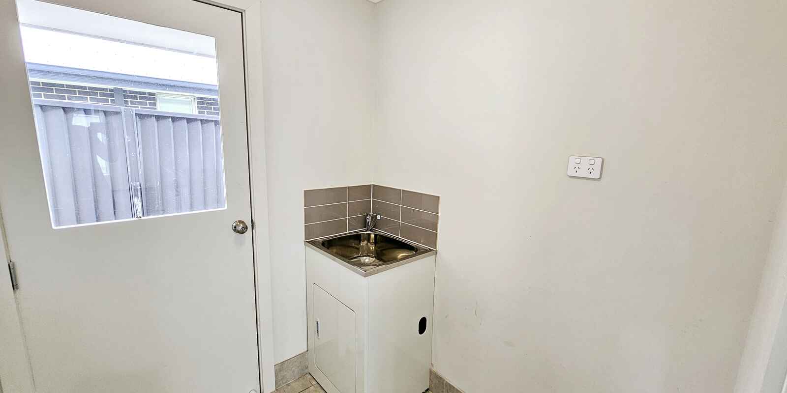 71 BELL STREET Thirlmere