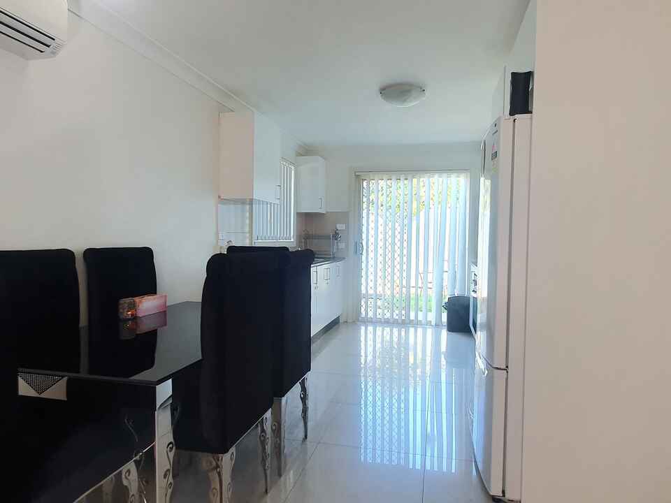 8A Mallacoota Street Wakeley