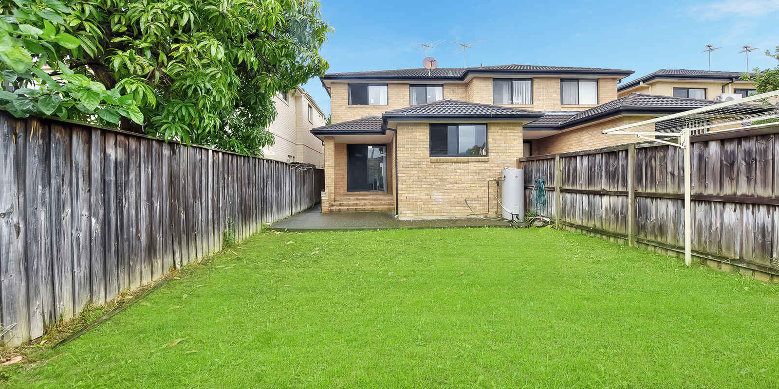 2/18 Beemera Street Fairfield Heights