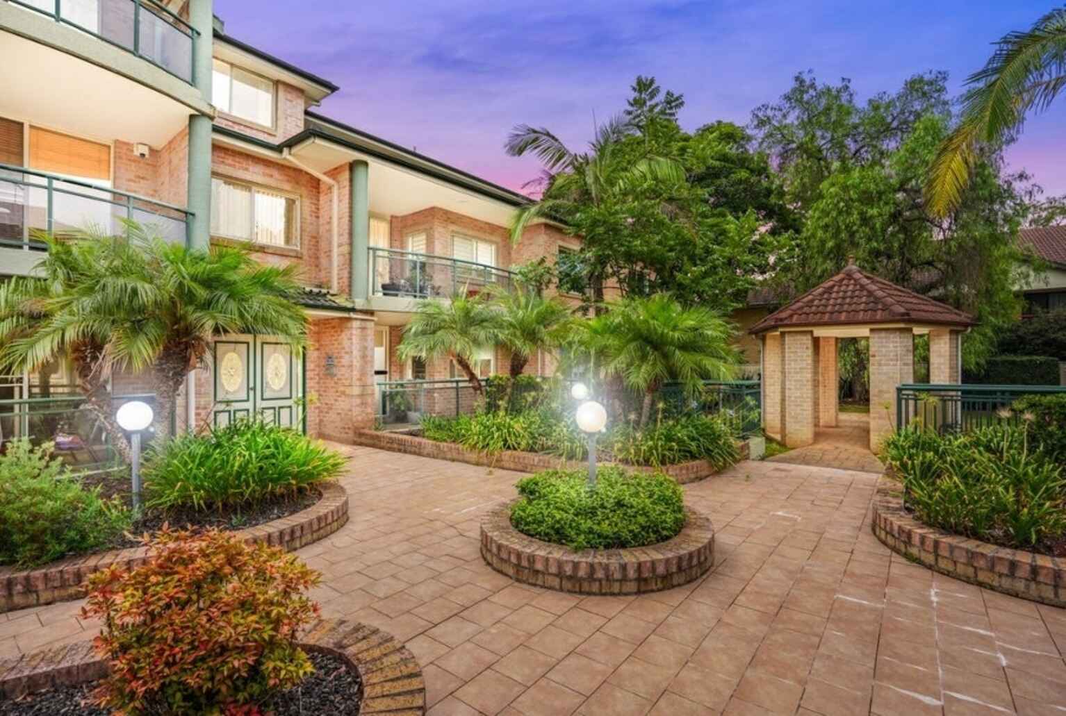 12/1 Cheriton Avenue Castle Hill