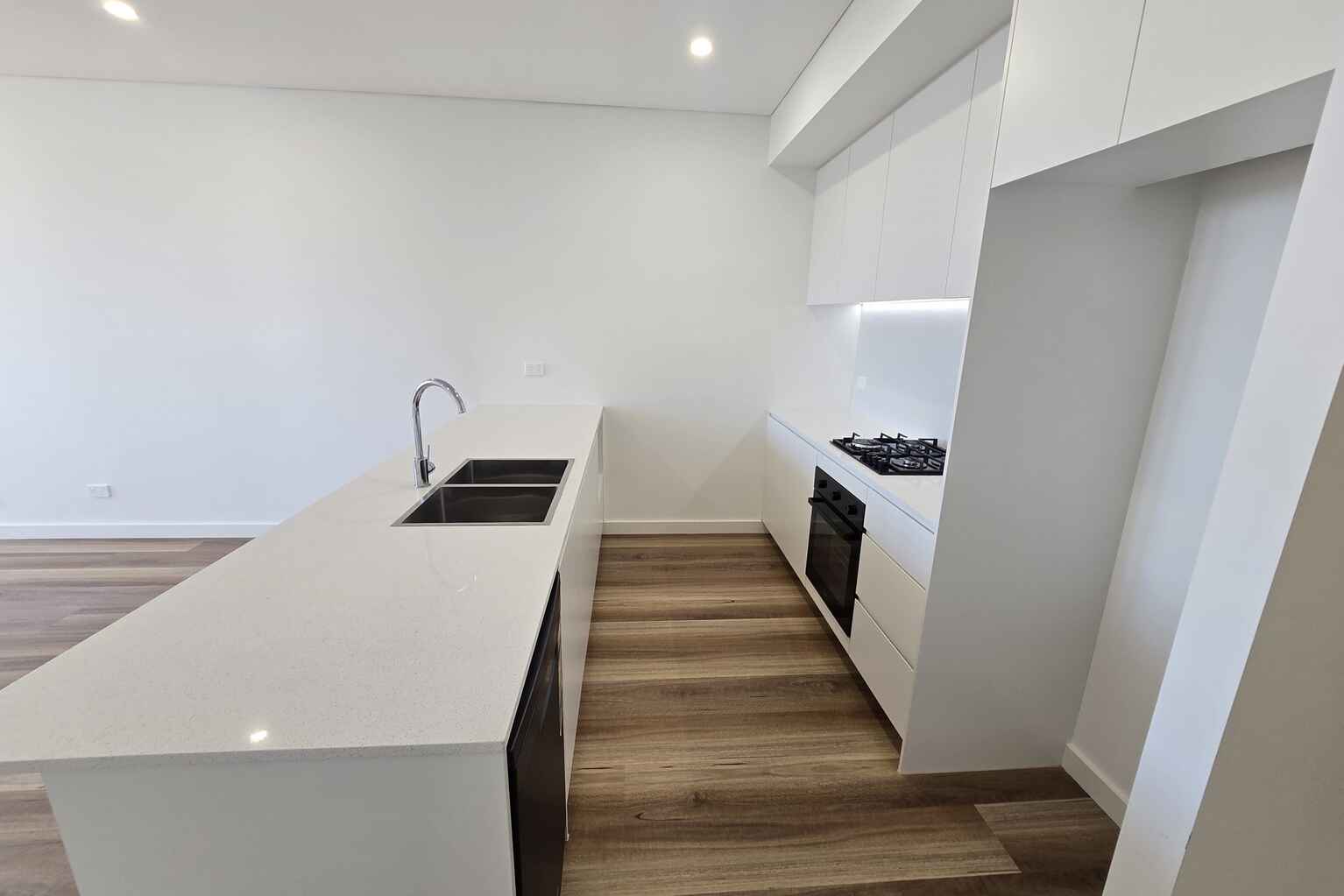 A801/8 The Crescent Fairfield