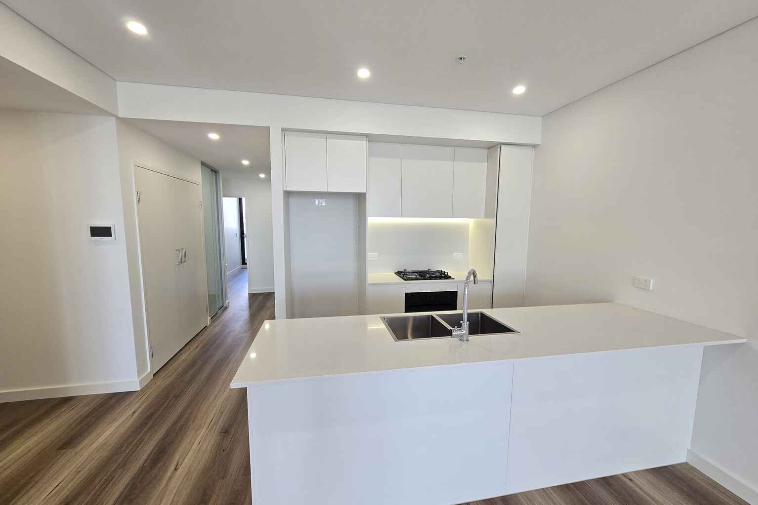 B604/6 The Crescent Fairfield