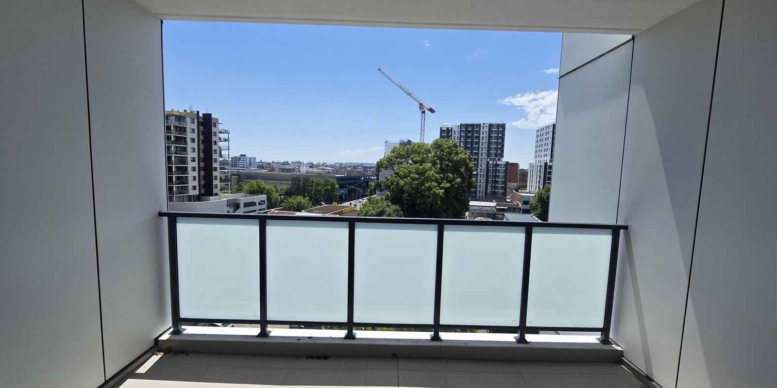 B604/6 The Crescent Fairfield