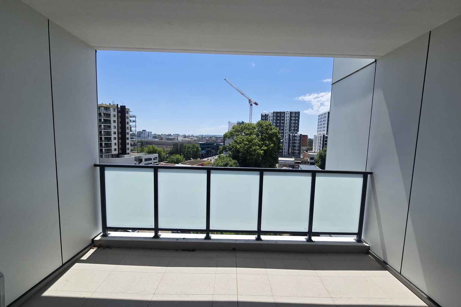 B604/6 The Crescent Fairfield