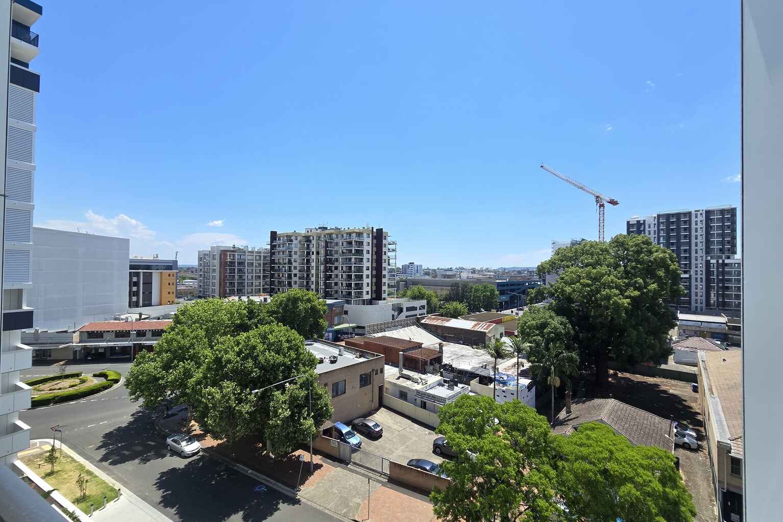 B604/6 The Crescent Fairfield