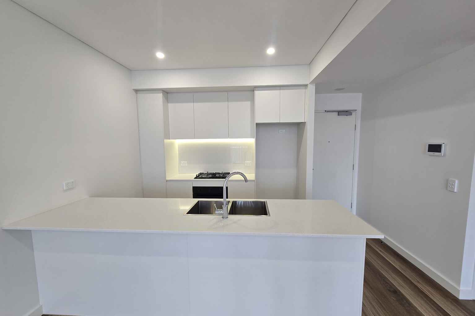 B605/6 The Crescent Fairfield