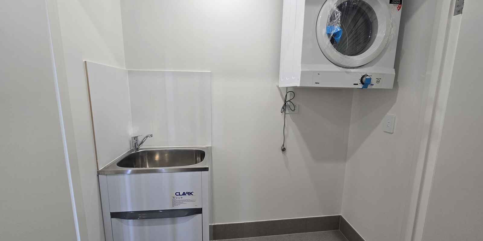 B605/6 The Crescent Fairfield