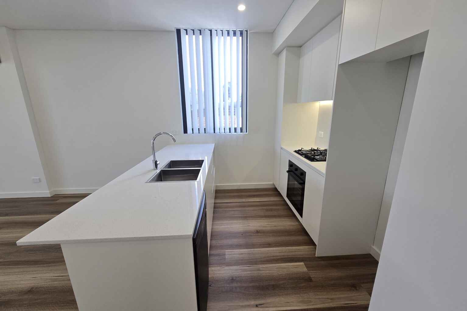 B606/6 The Crescent Fairfield