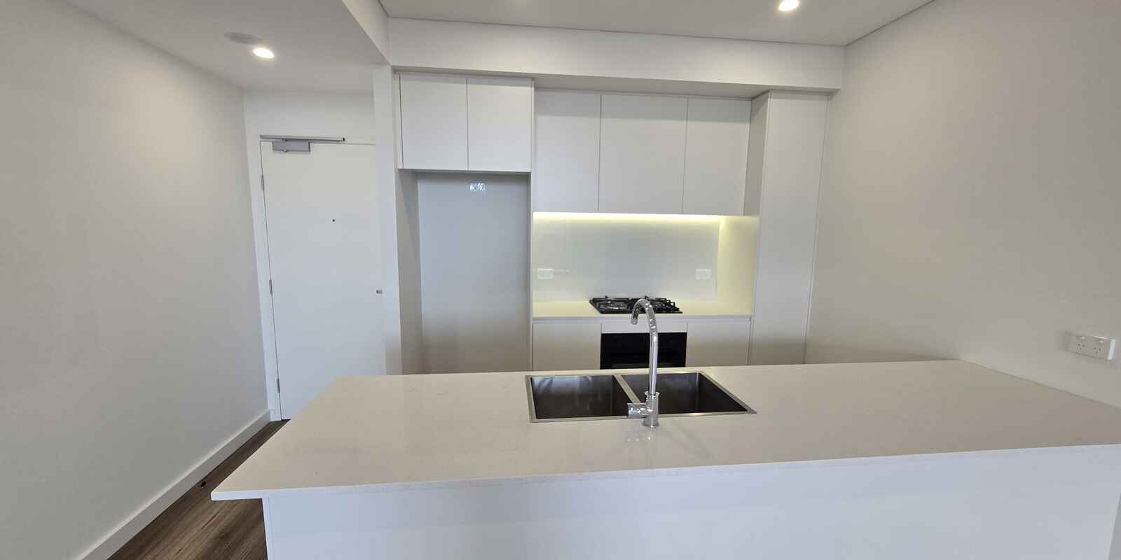 B702/6 The Crescent Fairfield