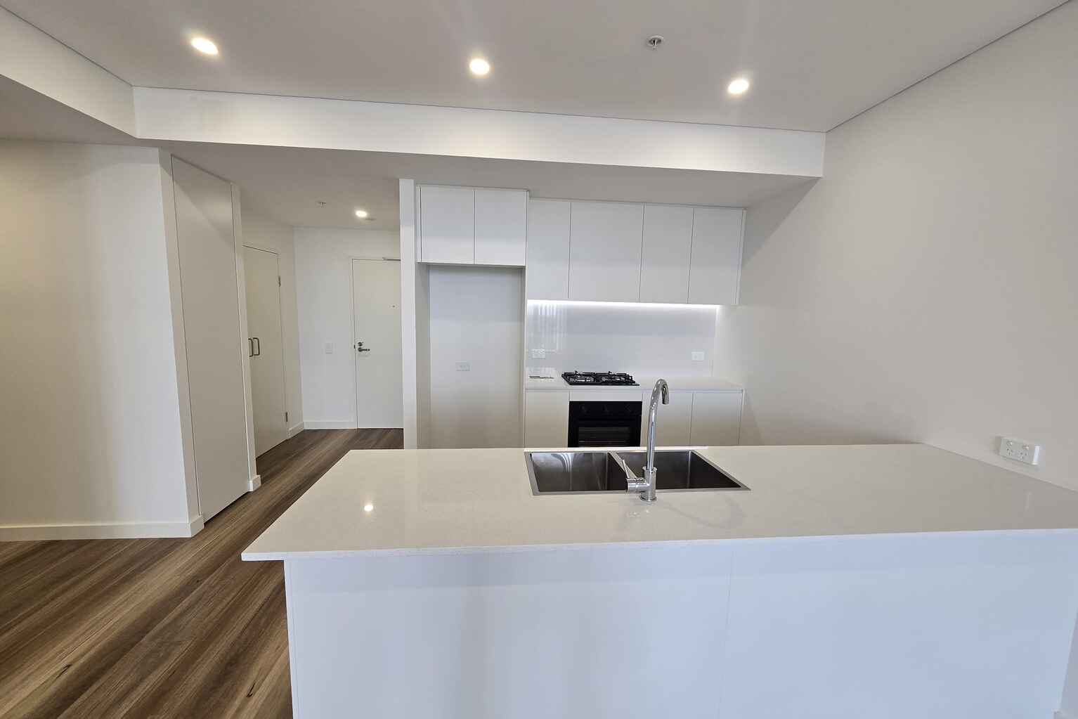 A802/8 The Crescent Fairfield A802/8 The Crescent Fairfield