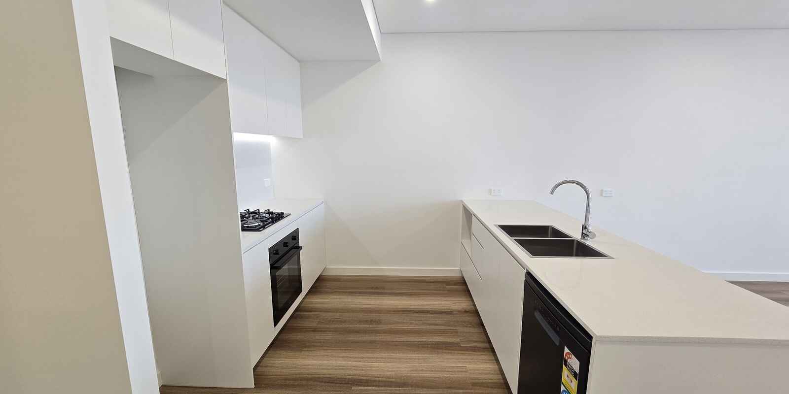 A802/8 The Crescent Fairfield A802/8 The Crescent Fairfield