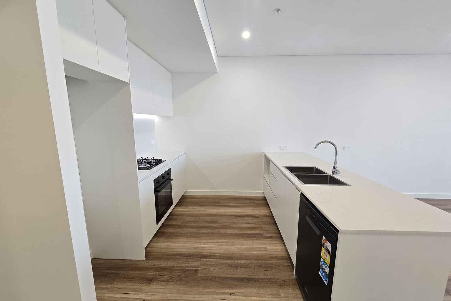 A802/8 The Crescent Fairfield A802/8 The Crescent Fairfield