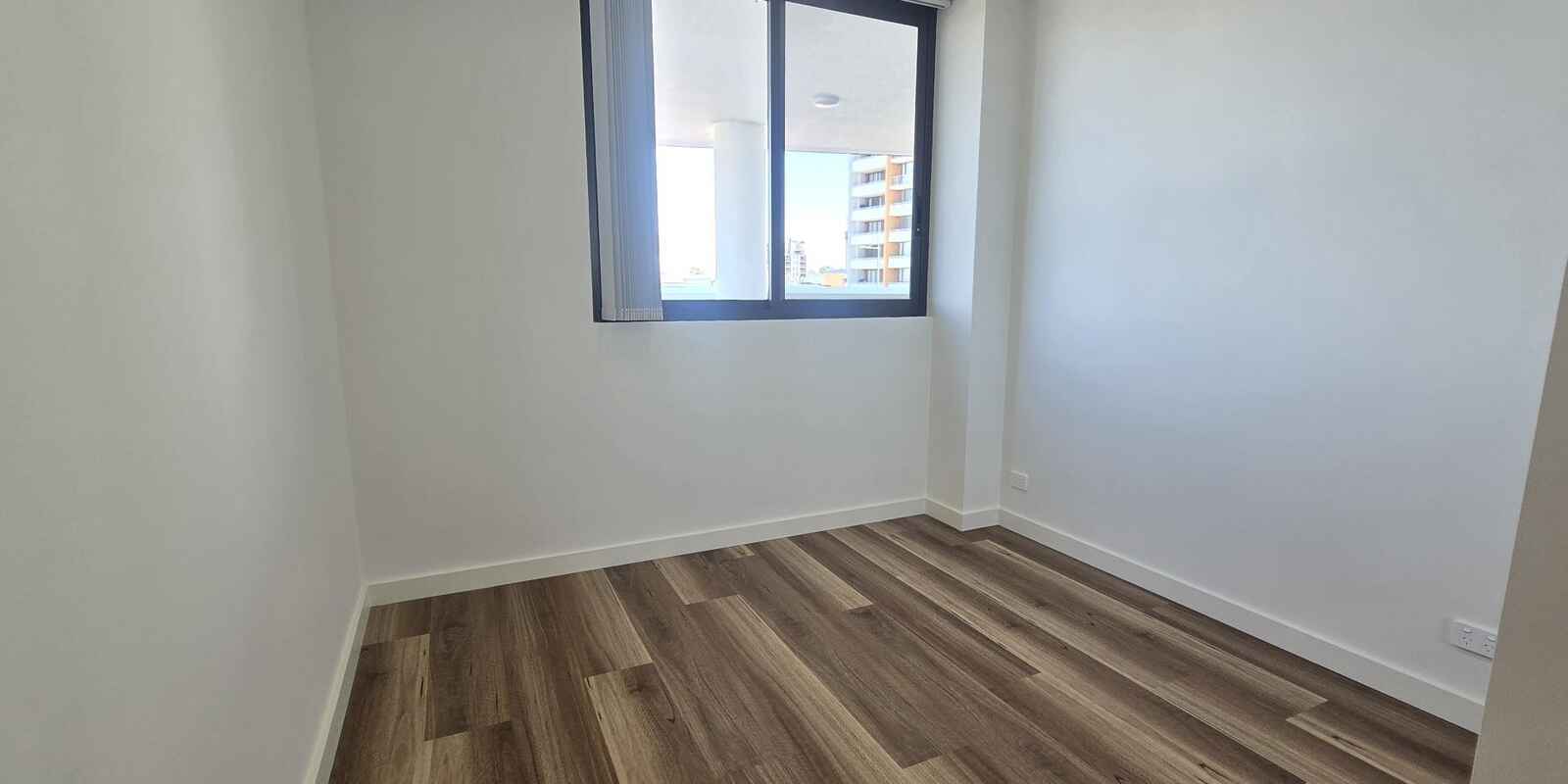 A1003/8 The Crescent Fairfield