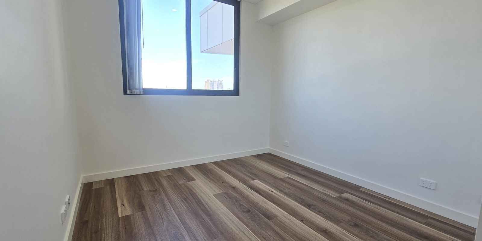 A1003/8 The Crescent Fairfield