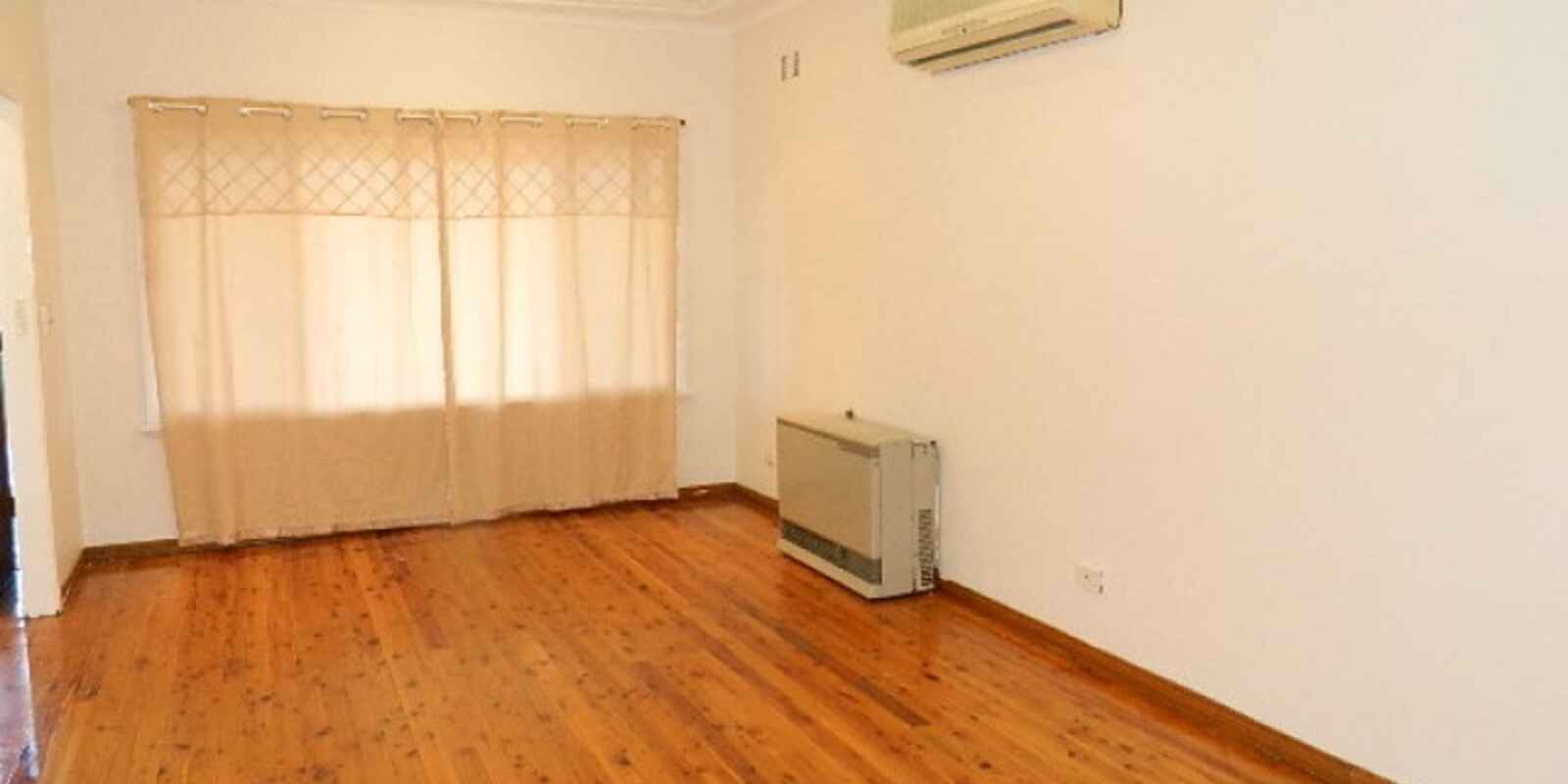 121 Webster Road Lurnea