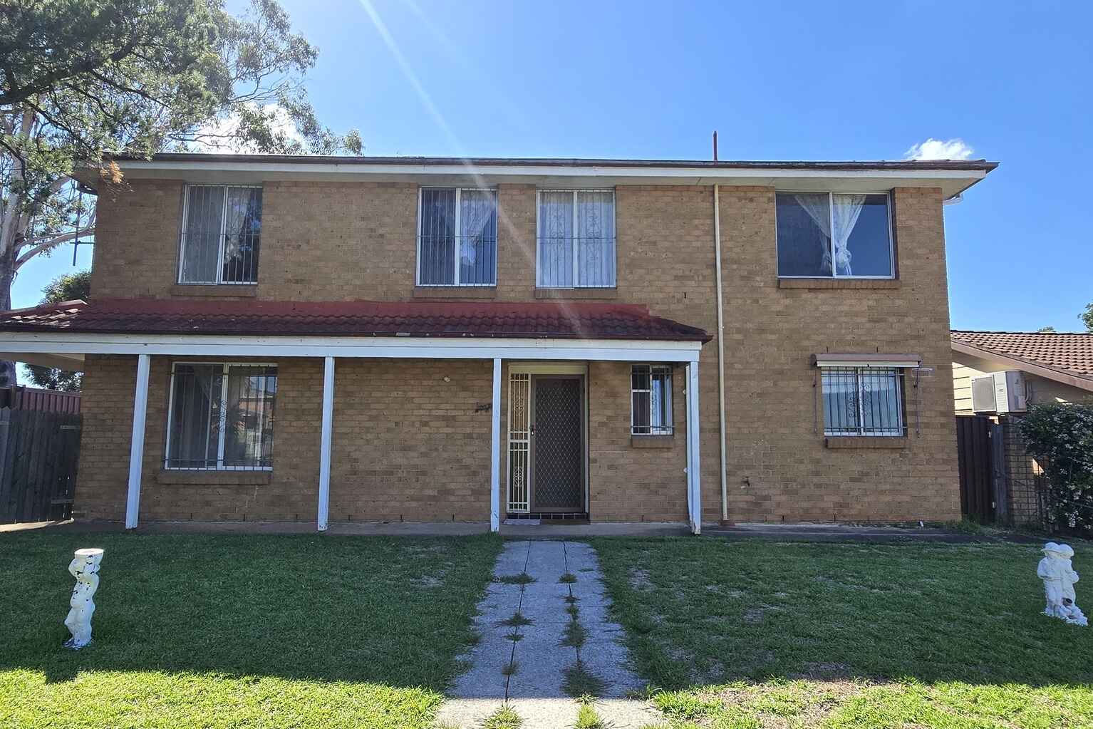 2 Lawley Street Bossley Park