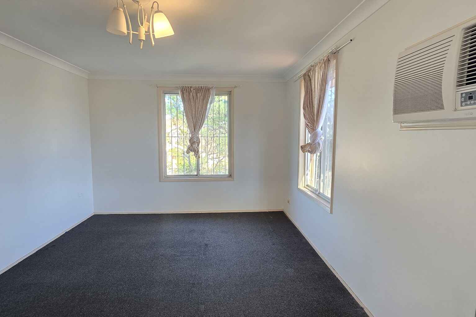 2 Lawley Street Bossley Park