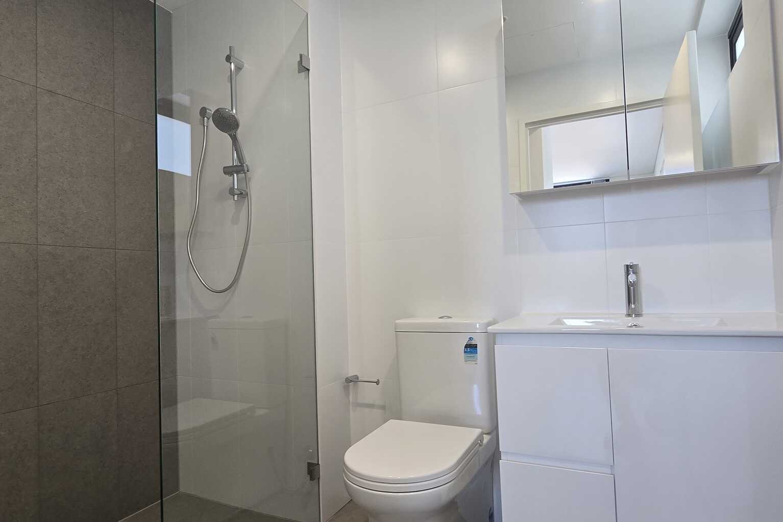 A503/8 The Crescent Fairfield