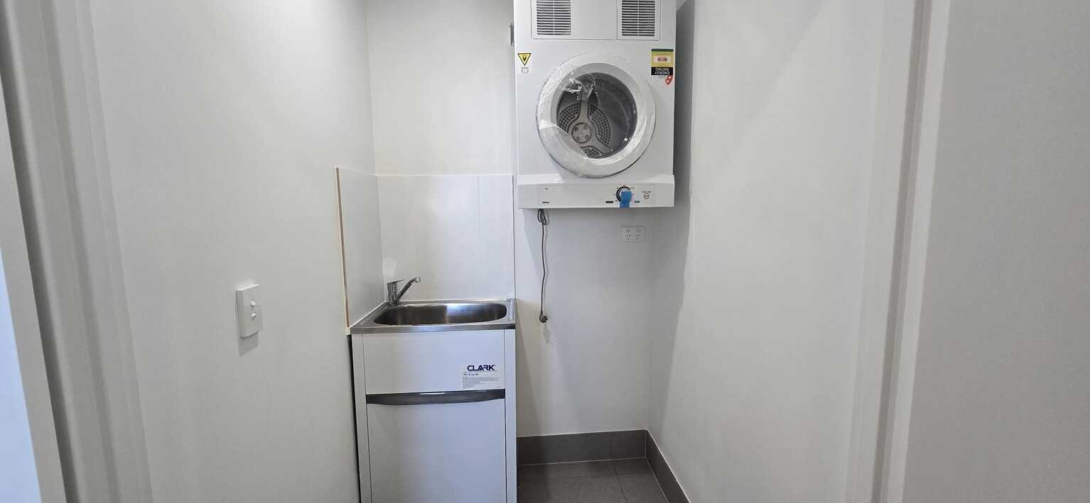 A503/8 The Crescent Fairfield