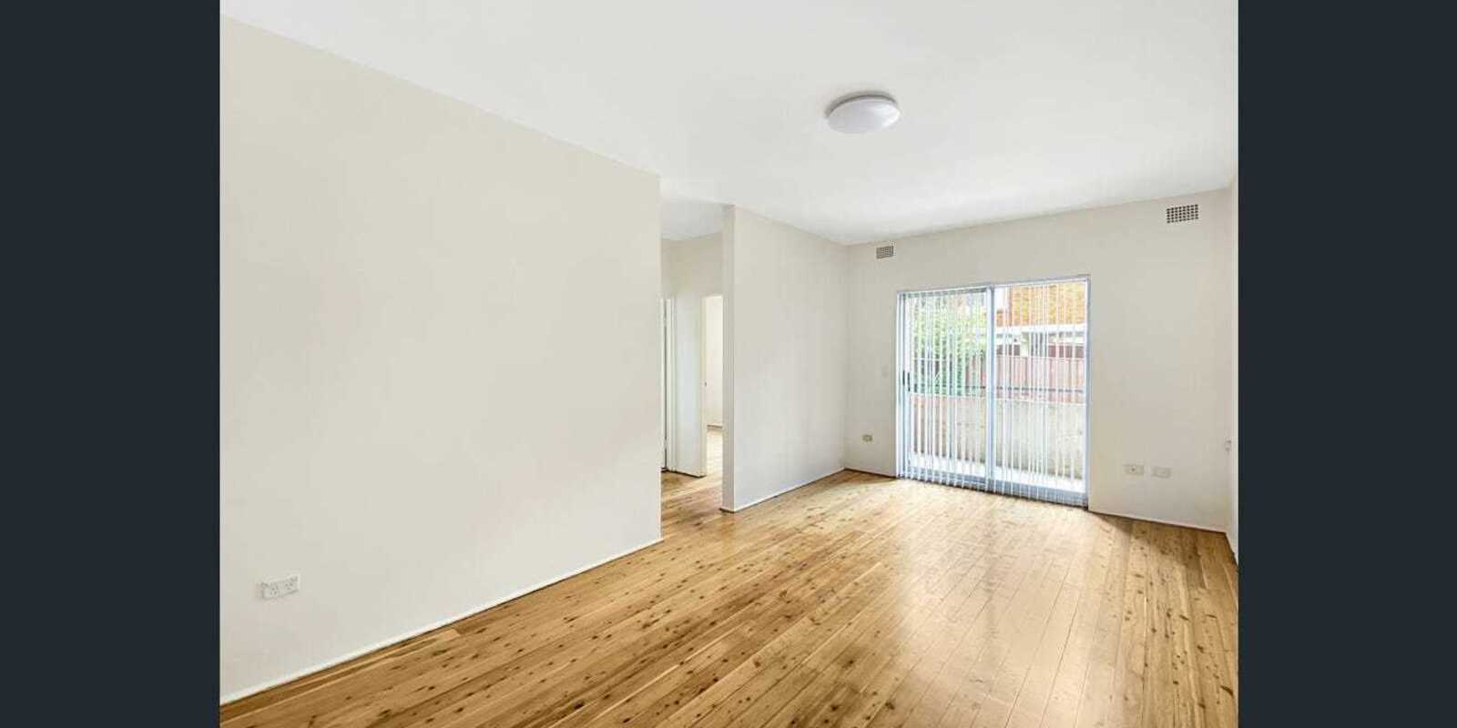 3/28 Flora Street Roselands