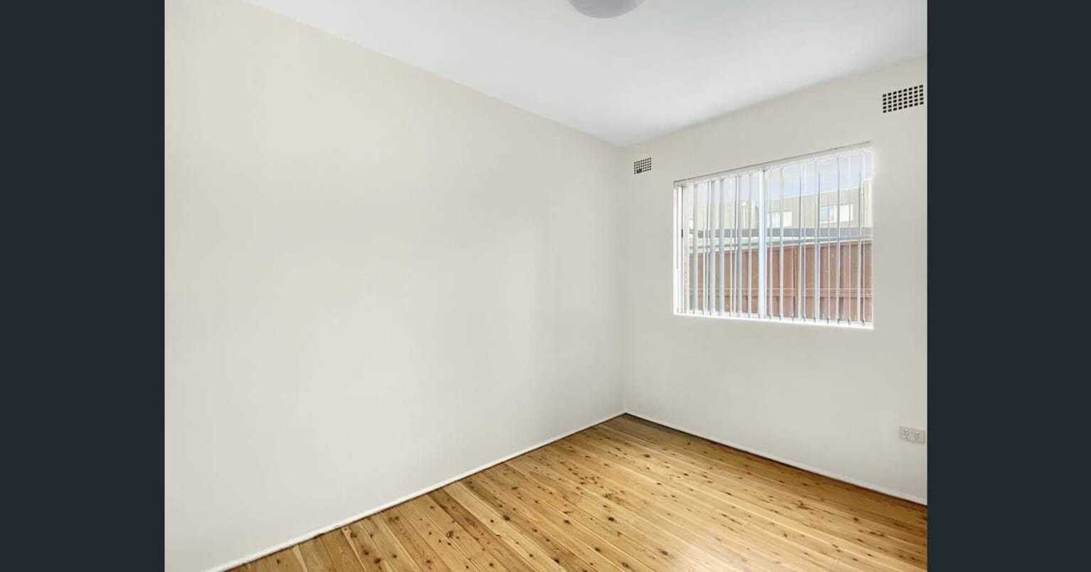 3/28 Flora Street Roselands