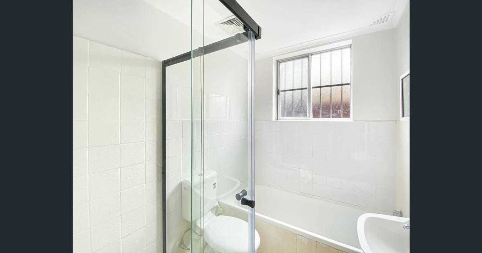 3/28 Flora Street Roselands