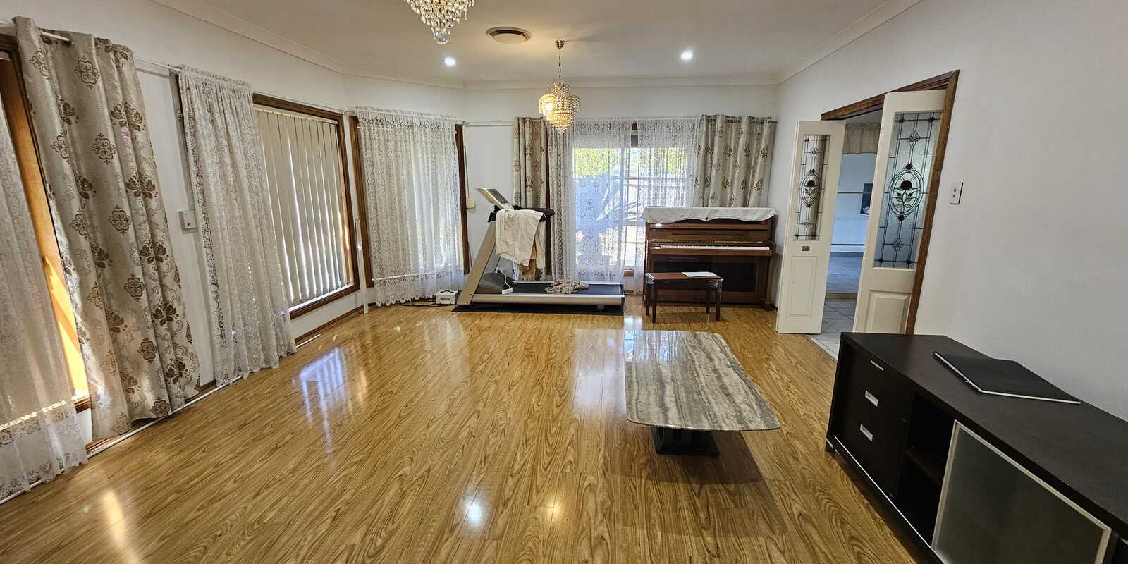 4A Tallowood Avenue Casula