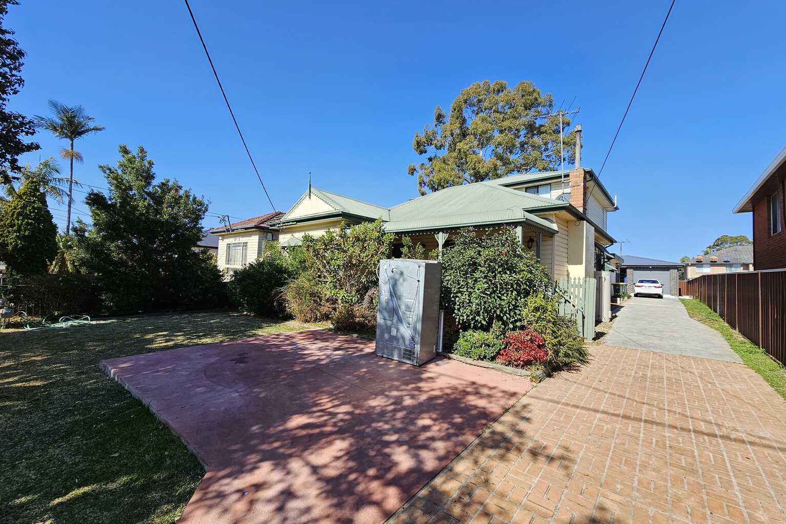 6  Alexander Street Smithfield