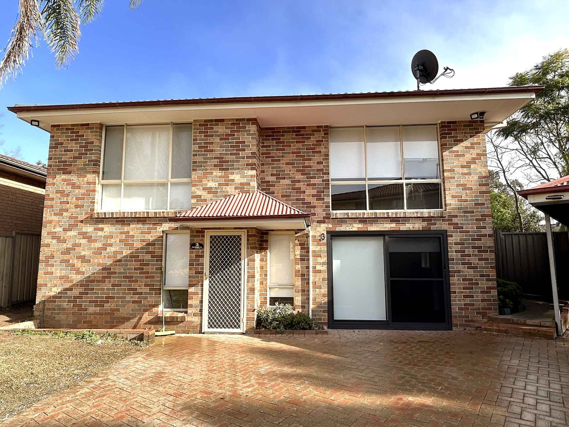 3 Manning Close Mcgraths Hill