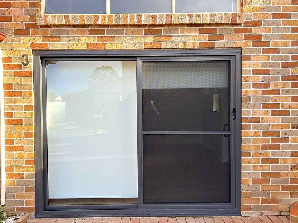 3 Manning Close Mcgraths Hill