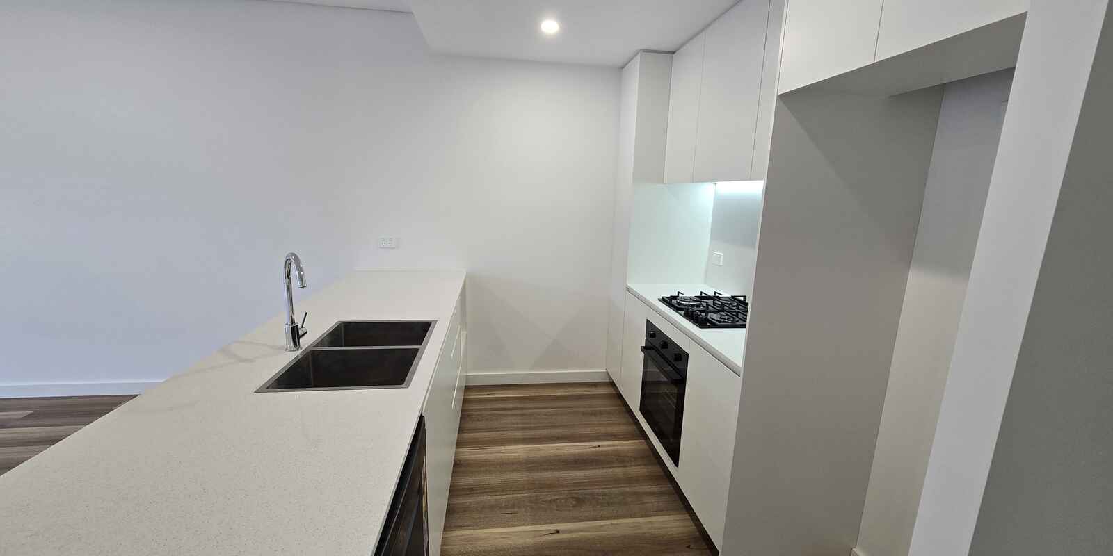 803/6 The Crescent Fairfield