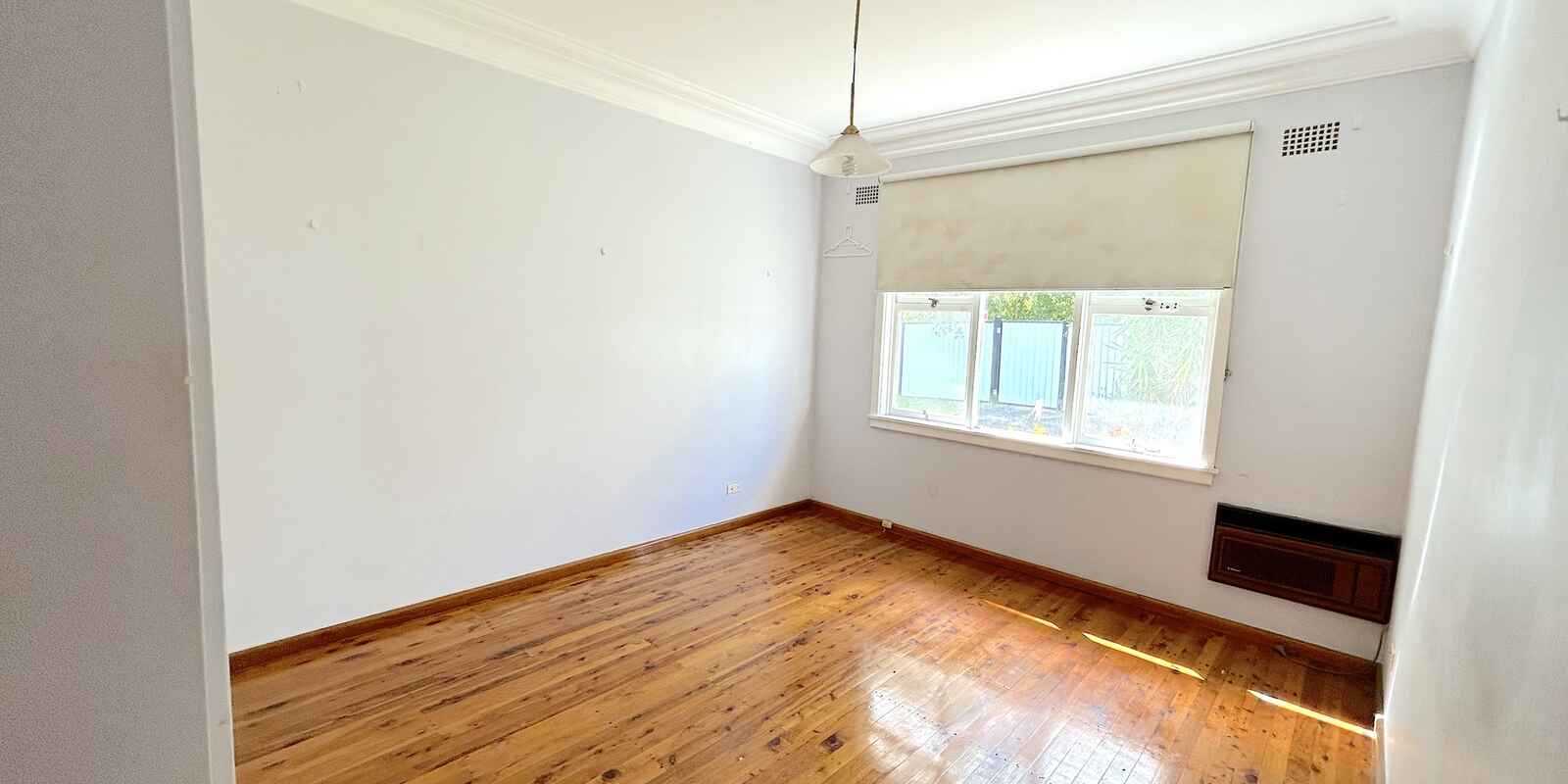 24 Whitling Avenue Castle Hill