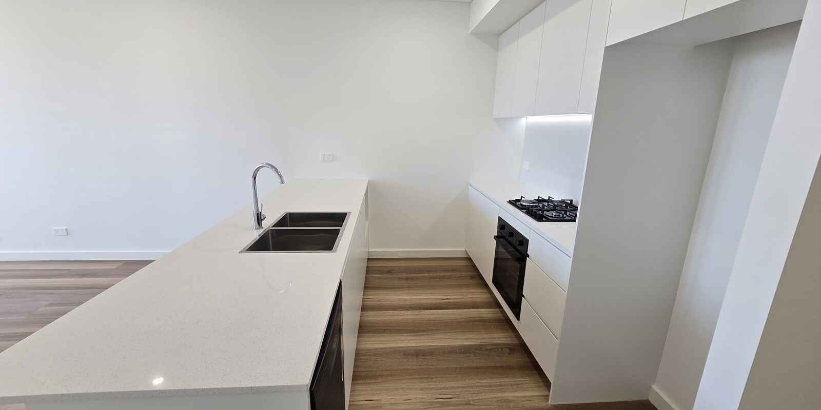 A801/8 The Crescent Fairfield A801/8 The Crescent Fairfield