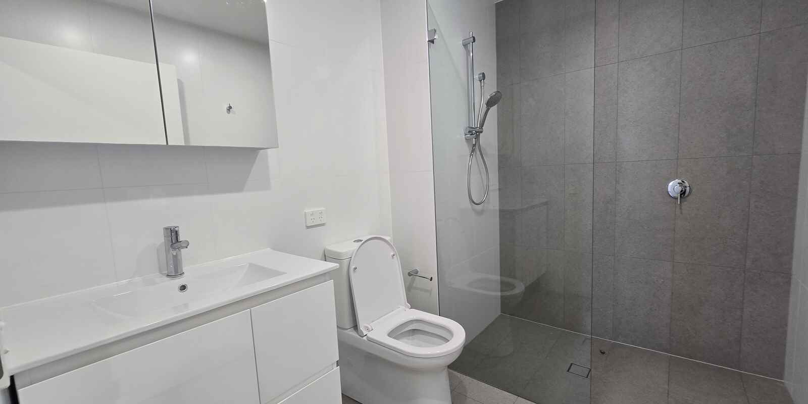 A802/8 The Crescent Fairfield A802/8 The Crescent Fairfield