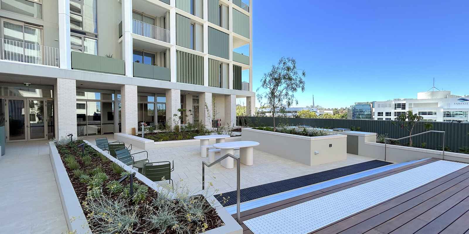 Level 10/1004/40 Solent Circuit Norwest Level 10/1004/40 Solent Circuit Norwest