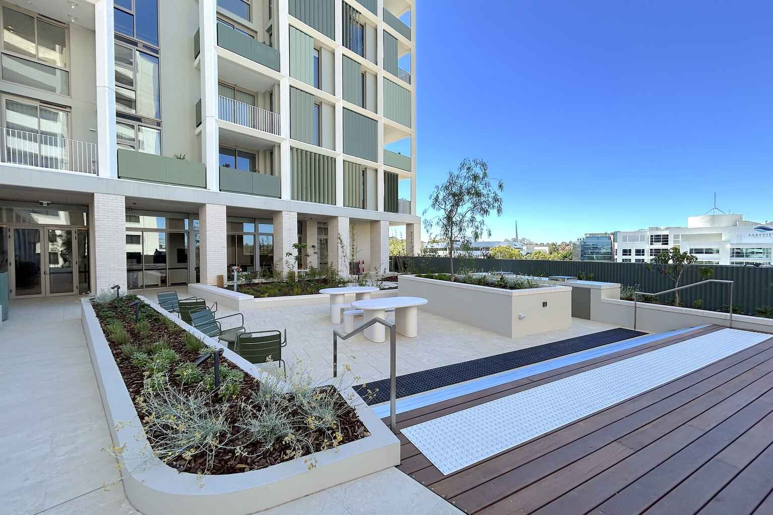 Level 10/1004/40 Solent Circuit Norwest Level 10/1004/40 Solent Circuit Norwest