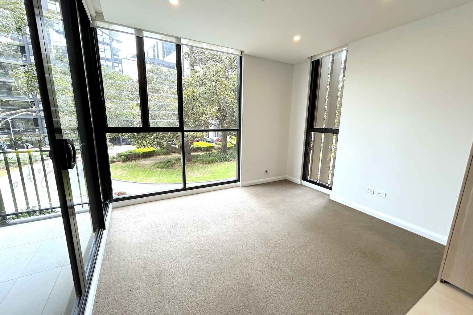 104/5 Maple Tree Road Westmead