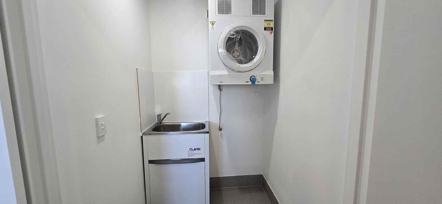 A503/8 The Crescent Fairfield