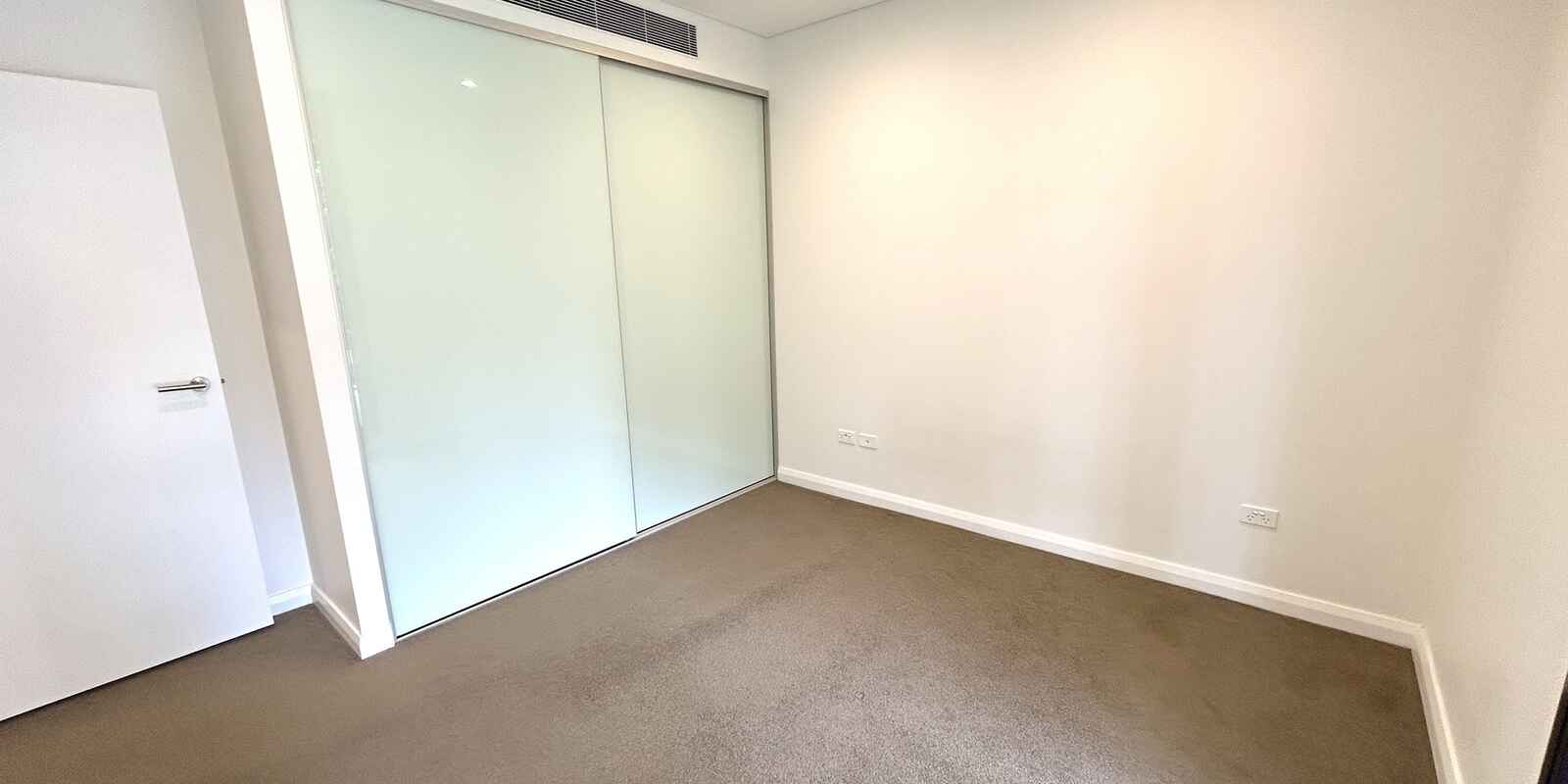 104/7 Maple Tree Road Westmead