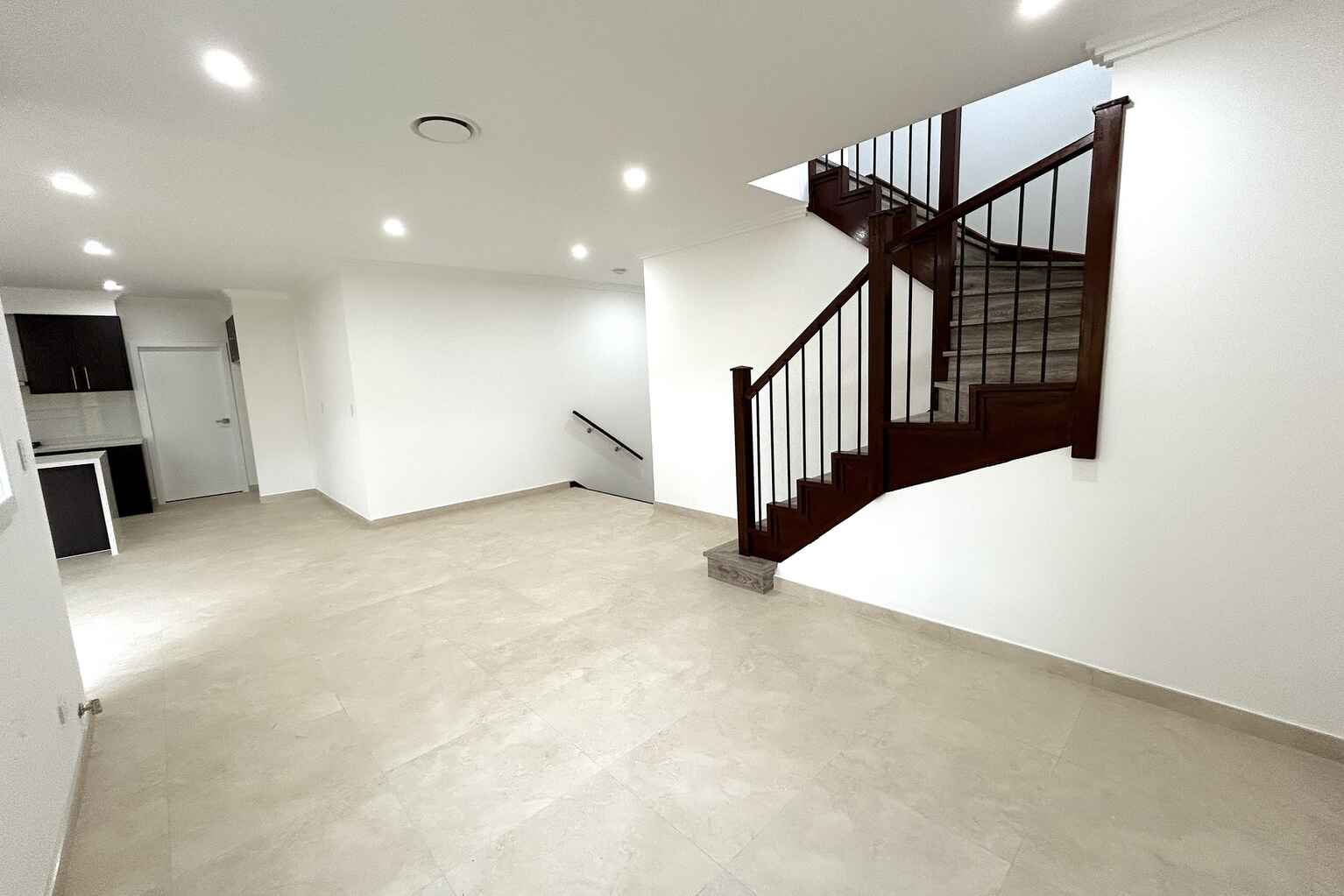25 Lipizzan Street Box Hill 25 Lipizzan Street Box Hill
