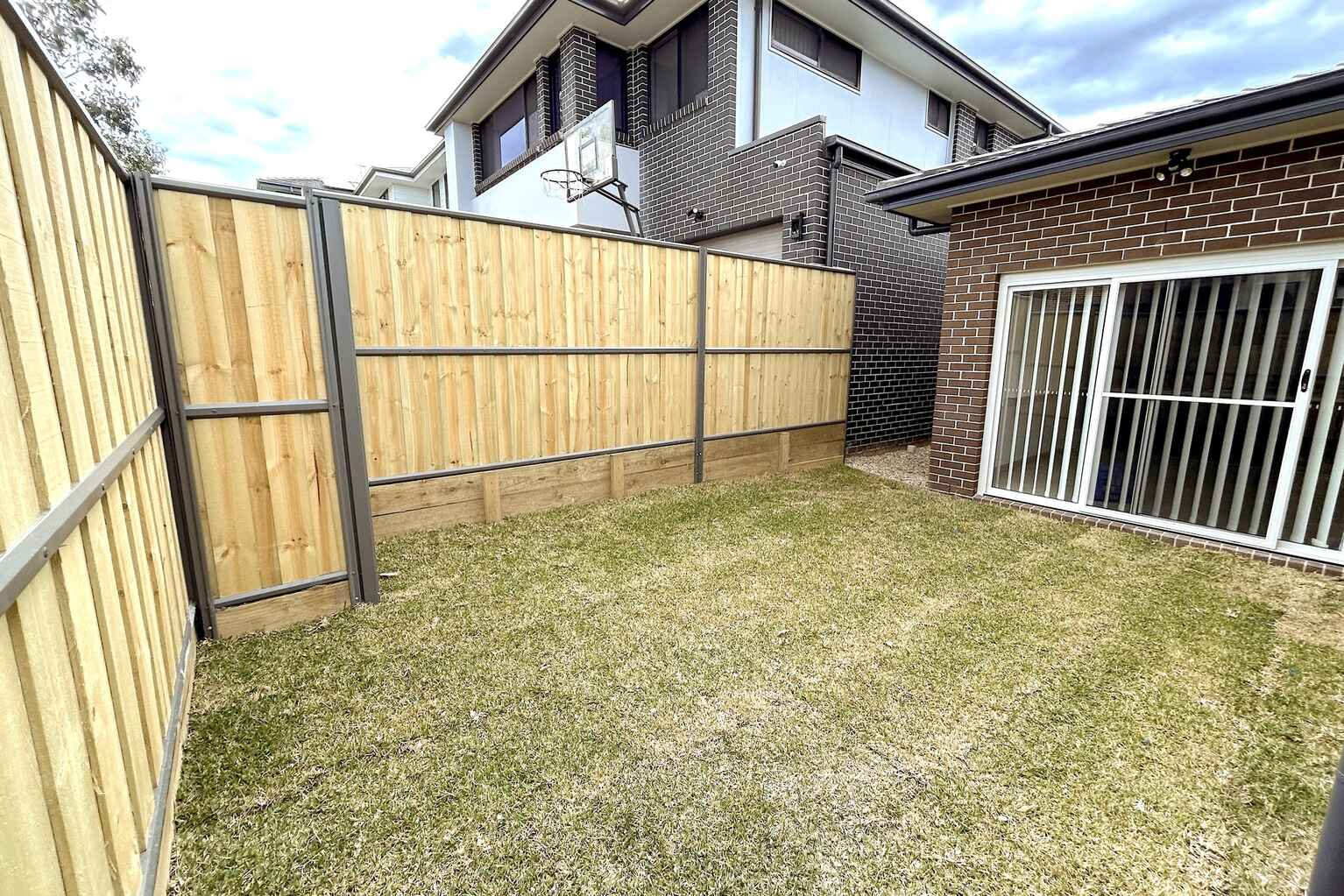 25 Lipizzan Street Box Hill 25 Lipizzan Street Box Hill